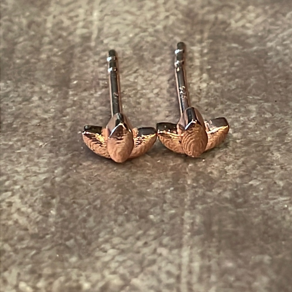 Dainty Rose Gold Sterling Silver Lotus Stud Earrings New
